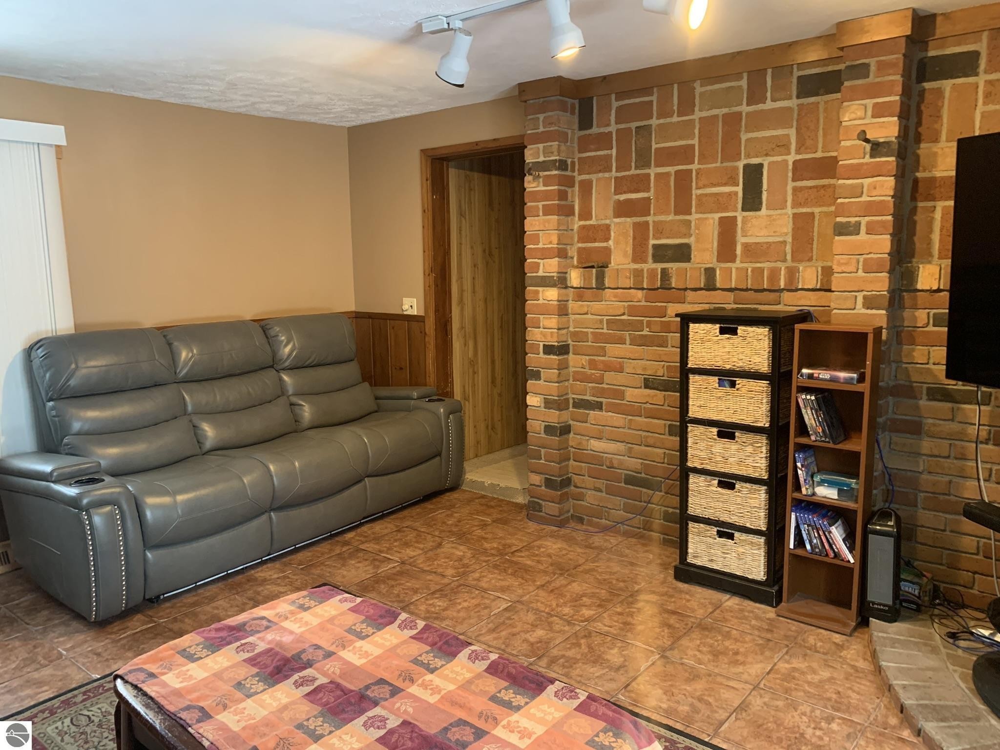 Rapid City, Michigan, 49676, United States, 3 Bedrooms Bedrooms, ,1 BathroomBathrooms,Residential,For Sale,1466473